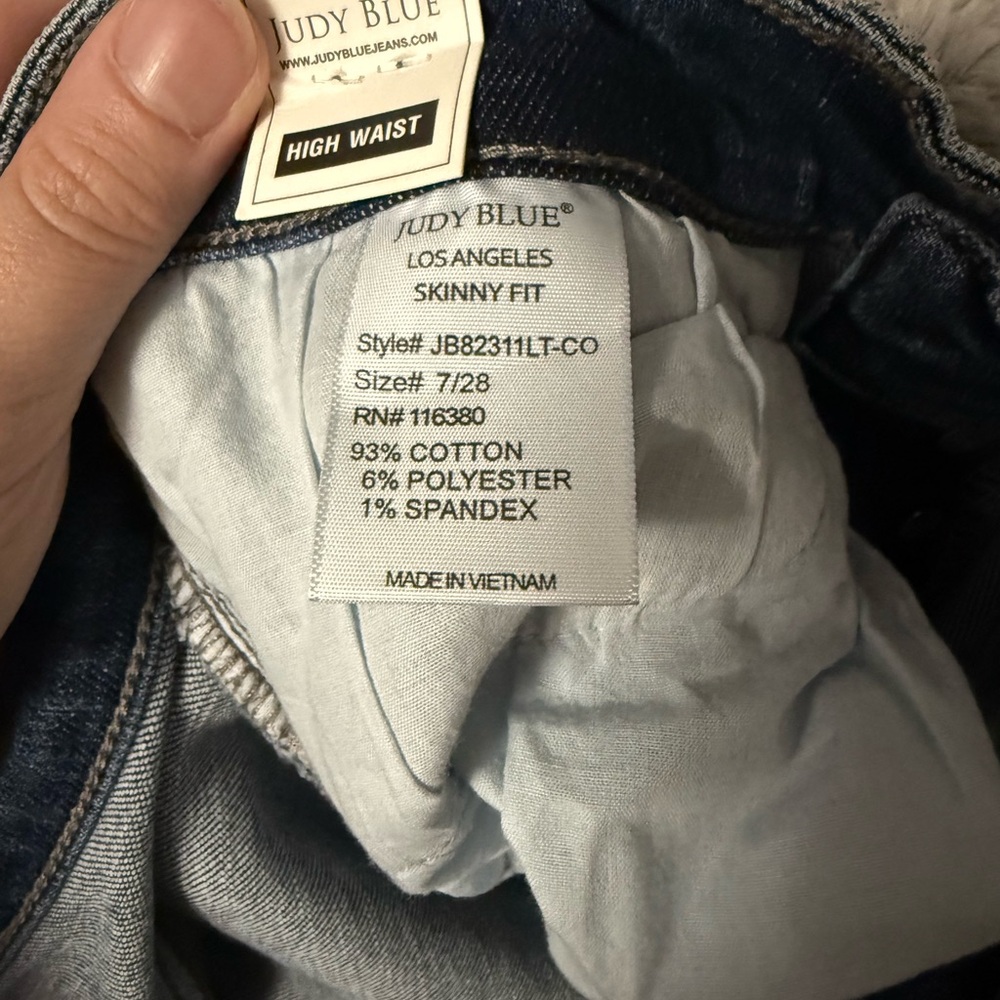 NWT Judy Blue Jeans Cute As A Button - Picture 7 of 8